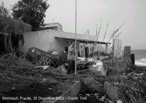 Stromboli 2002 tsunami